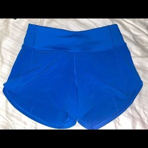 lululemon TRADE poolside